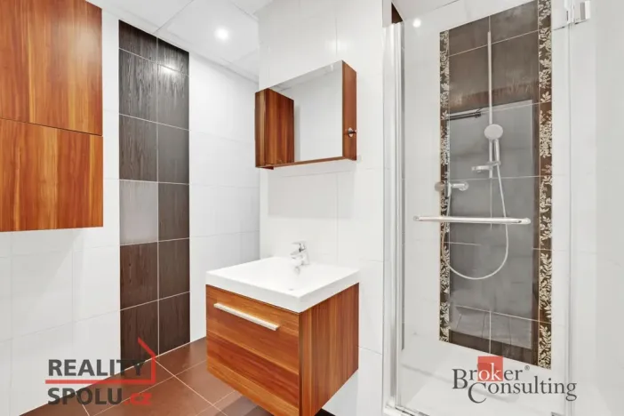 Pronájem bytu 1+1, Litoměřice - Předměstí, Topolčianská, 35 m2