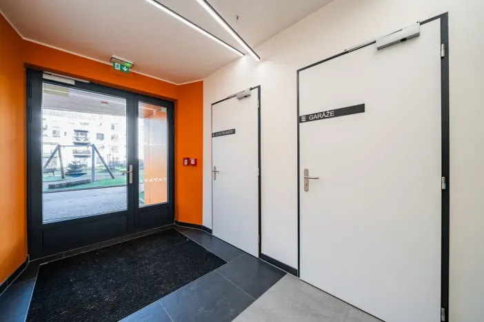 Pronájem bytu 2+kk, Praha - Hostivař, Nurmiho, 60 m2