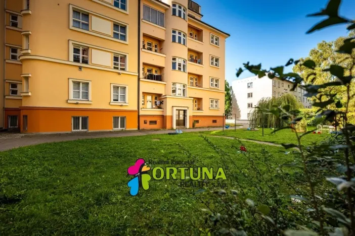 Prodej bytu 2+1, České Budějovice - České Budějovice 3, Fr. Hrubína, 81 m2