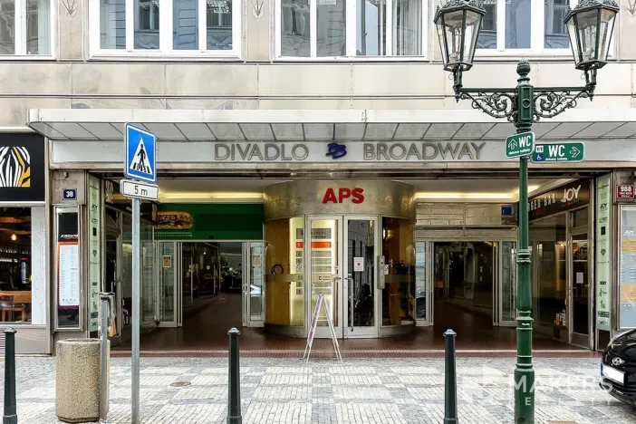 Pronájem kanceláře, Praha - Staré Město, Na příkopě, 130 m2