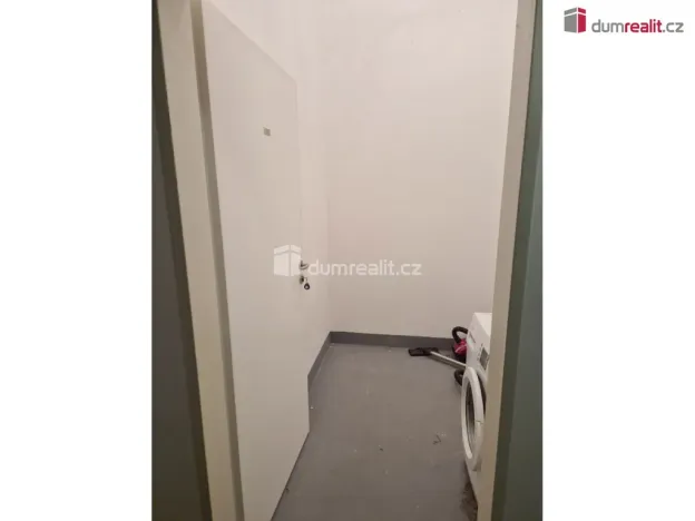 Pronájem garáže, Praha - Žižkov, Pitterova, 3 m2