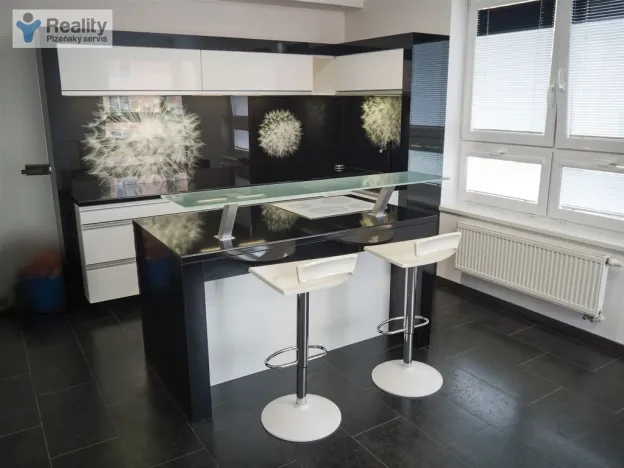 Pronájem bytu 2+kk, Plzeň - Východní Předměstí, Květná, 49 m2