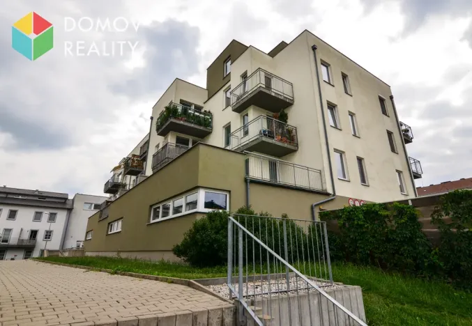 Pronájem garážového stání, Beroun - Beroun-Město, V Zahradách, 5 m2