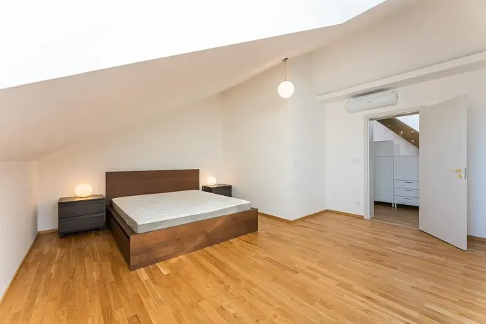 Pronájem bytu 2+kk, Praha - Vinohrady, Balbínova, 95 m2