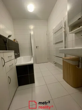 Pronájem bytu 2+1, Olomouc, gen. Píky, 62 m2