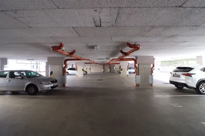 Pronájem bytu 1+kk, Praha - Smíchov, Křížová, 37 m2