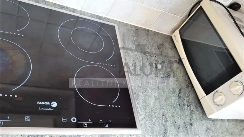 Pronájem bytu 2+1, České Budějovice - České Budějovice 6, Čechova, 61 m2