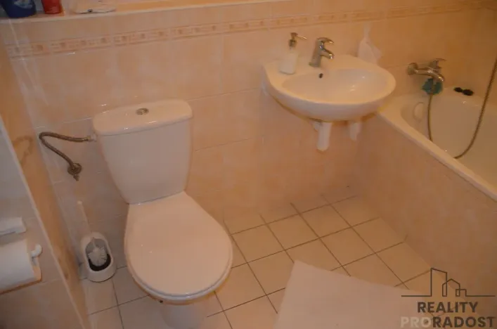 Pronájem bytu 1+kk, Brno, Zderadova, 30 m2