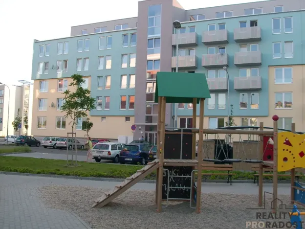 Pronájem bytu 1+kk, Brno, Zderadova, 30 m2