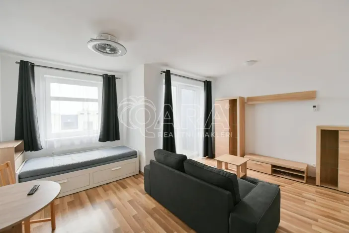 Pronájem bytu 1+kk, Praha - Uhříněves, Karla Guta, 34 m2