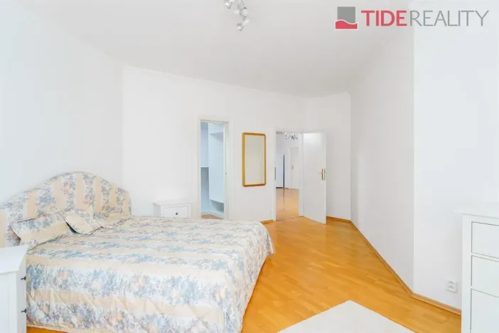 Pronájem bytu 4+kk, Praha, Na okraji, 190 m2