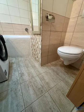 Prodej bytu 4+1, Jirkov, Studentská, 77 m2