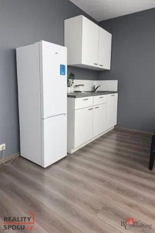 Pronájem bytu 1+kk, Žebrák, Sídliště, 35 m2