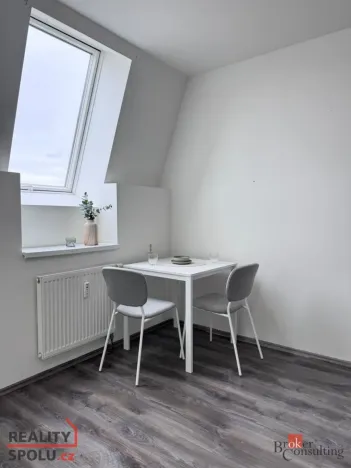 Pronájem bytu 1+kk, Žebrák, Sídliště, 35 m2