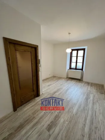 Pronájem bytu 1+kk, Jindřichův Hradec, Kostelní, 36 m2