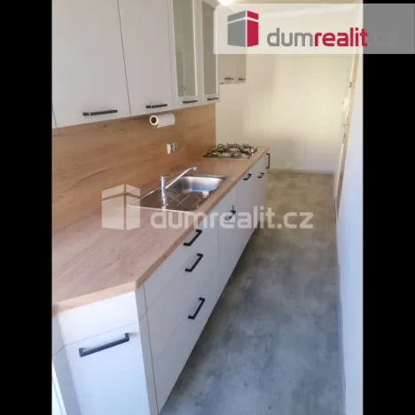 Pronájem bytu 2+1, Karlovy Vary - Stará Role, Janáčkova, 61 m2