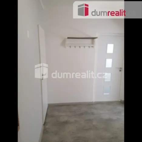 Pronájem bytu 2+1, Karlovy Vary - Stará Role, Janáčkova, 61 m2