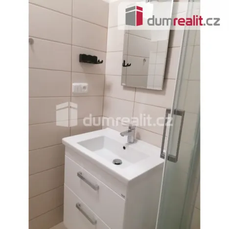 Pronájem bytu 2+1, Karlovy Vary - Stará Role, Janáčkova, 61 m2