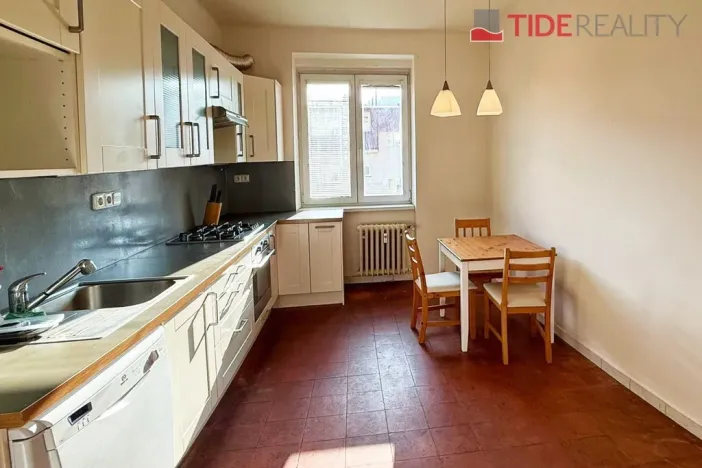 Pronájem bytu 2+1, Praha, Kladenská, 56 m2