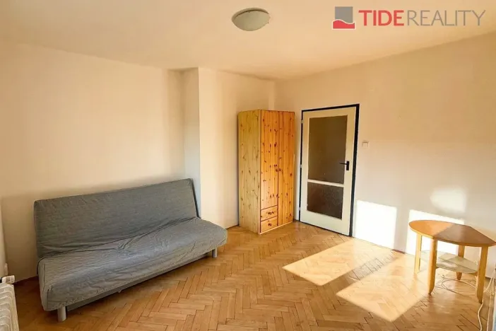 Pronájem bytu 2+1, Praha, Kladenská, 56 m2