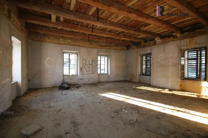 Prodej rodinného domu, Chorušice - Velký Újezd, 618 m2