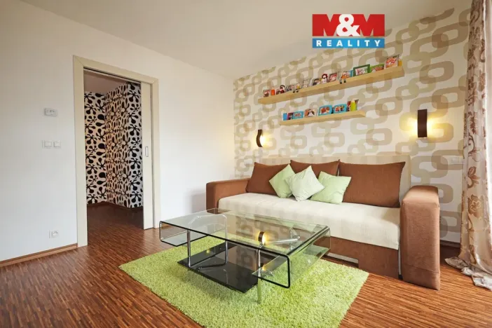 Prodej bytu 2+1, Karlovy Vary - Drahovice, Vítězná, 33 m2