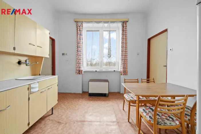 Prodej bytu 2+1, Meziměstí, Školní, 73 m2