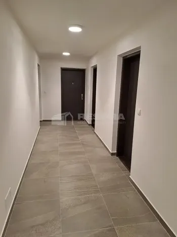 Pronájem bytu 1+kk, Praha - Chodov, Drahňovická, 33 m2