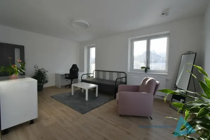 Pronájem bytu 1+kk, Nová Paka, P. Bezruče, 47 m2