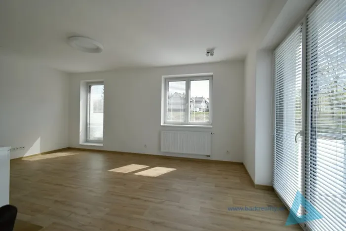 Pronájem bytu 1+kk, Nová Paka, P. Bezruče, 47 m2