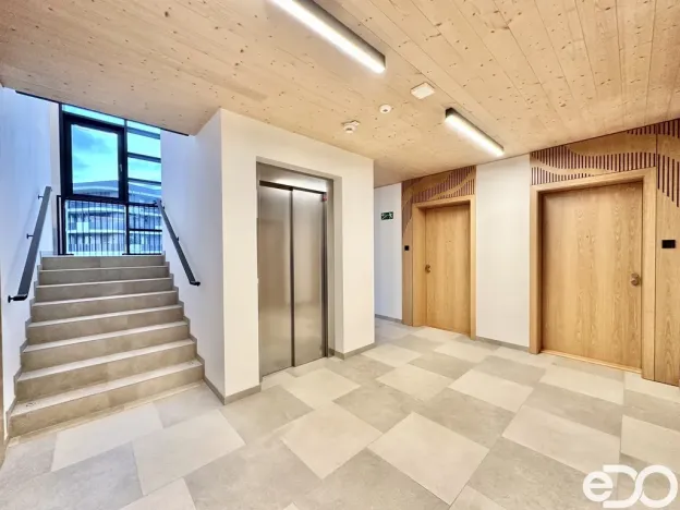 Pronájem bytu 3+kk, Praha, Ujgurská, 57 m2