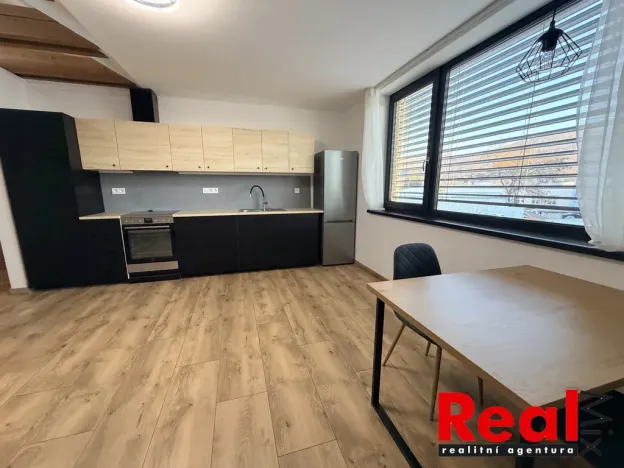 Pronájem bytu 2+kk, Brno, Mlaty, 60 m2