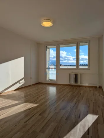 Pronájem bytu 4+1, Praha, Chalabalova, 107 m2