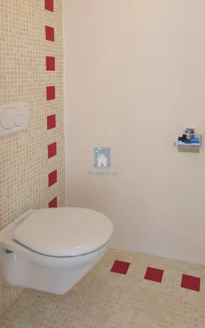 Pronájem bytu 4+1, Praha, Chalabalova, 107 m2