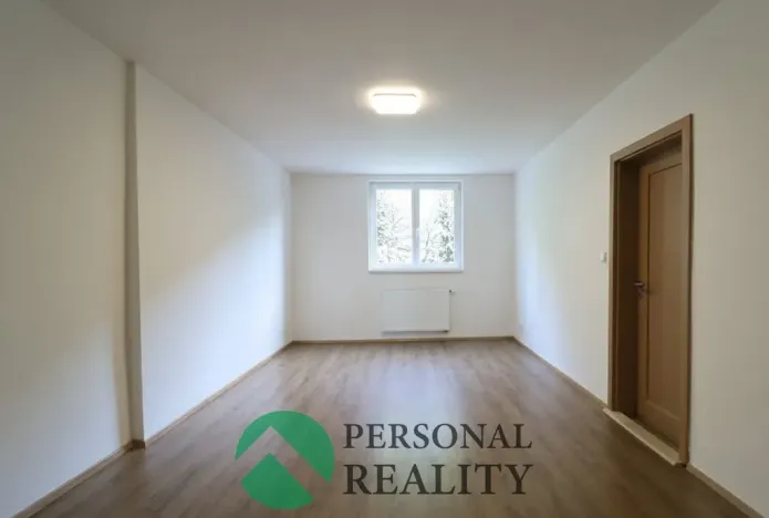 Pronájem bytu 2+kk, Karlovy Vary, Na Vyhlídce, 78 m2