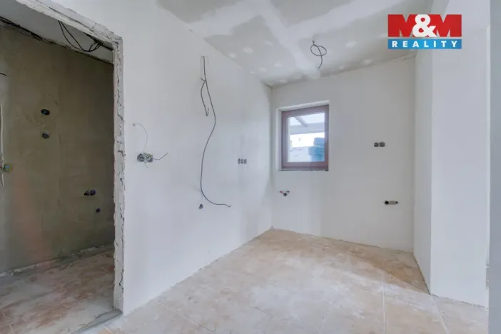 Prodej rodinného domu, Sadov - Lesov, 290 m2