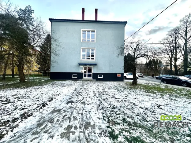 Pronájem bytu 1+1, Uherské Hradiště, Šafaříkova, 35 m2