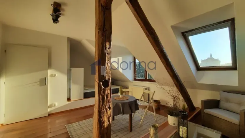 Pronájem bytu 1+kk, Praha, Na vartě, 37 m2