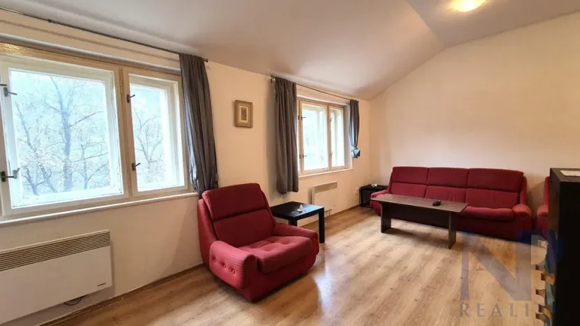Pronájem bytu 1+kk, Praha - Žižkov, Husitská, 35 m2