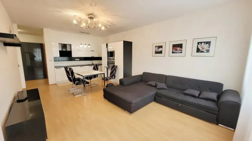 Pronájem bytu 2+kk, Praha - Letňany, Chlebovická, 56 m2