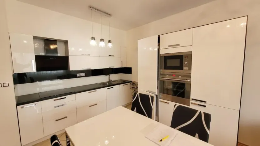 Pronájem bytu 2+kk, Praha - Letňany, Chlebovická, 56 m2