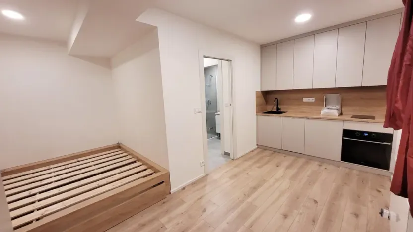 Pronájem bytu 1+kk, Praha - Strašnice, Strančická, 24 m2