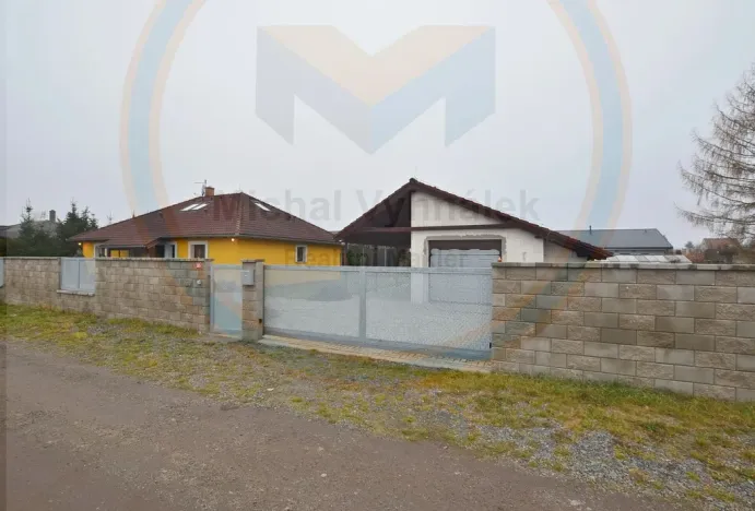 Prodej rodinného domu, Tišice - Chrást, Ořechová, 154 m2