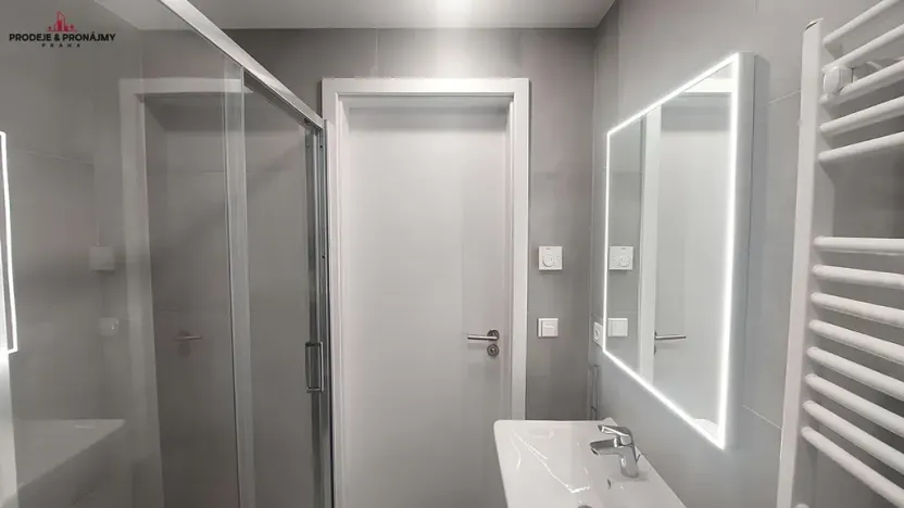 Prodej bytu 1+kk, Praha, Formanská, 33 m2