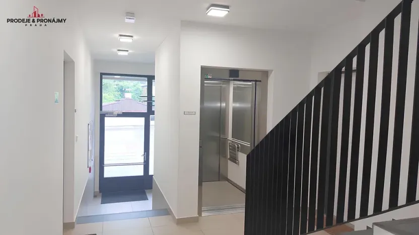 Prodej bytu 1+kk, Praha, Formanská, 33 m2