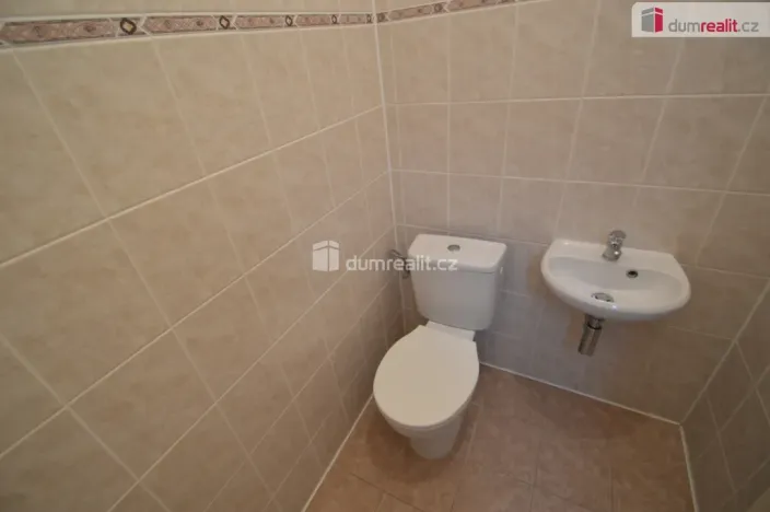 Pronájem rodinného domu, Jeneč, Úhonická, 166 m2