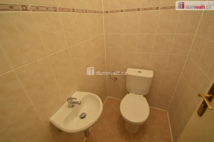 Pronájem rodinného domu, Jeneč, Úhonická, 166 m2