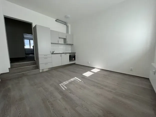 Prodej bytu 1+kk, Brno, Bratislavská, 32 m2