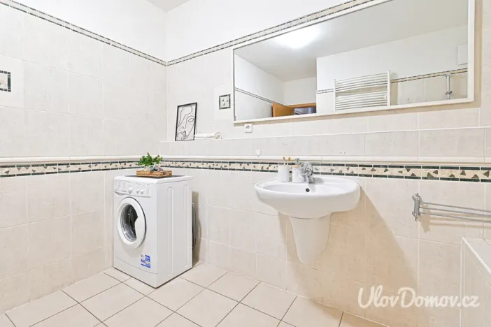 Prodej bytu 2+kk, Praha - Motol, Jeřabinová, 63 m2