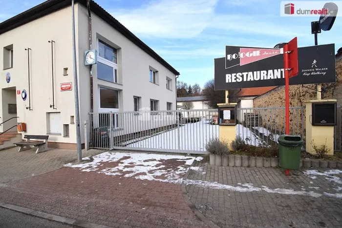 Pronájem restaurace, Praha - Benice, Květnového povstání, 230 m2